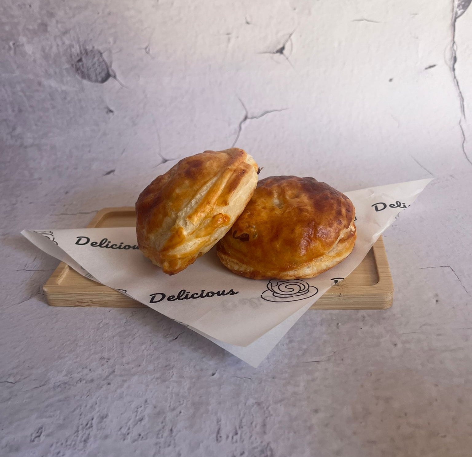 Cresta de cebolla caramelizada y queso de cabra